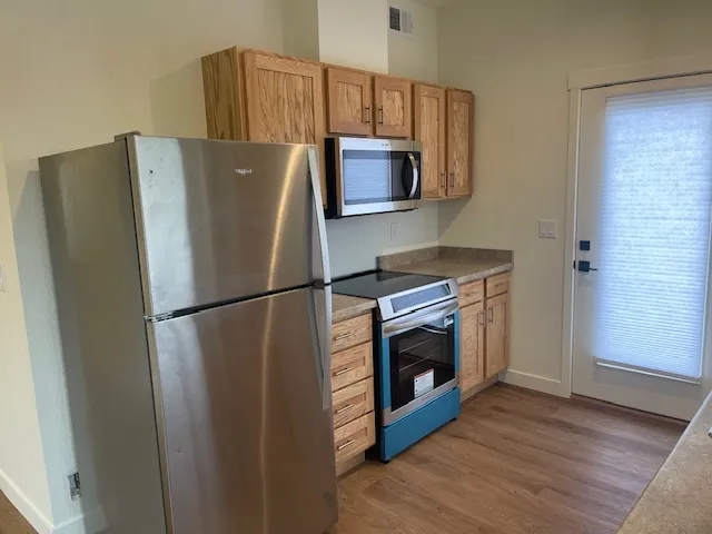 4461 West Court - Kitchen