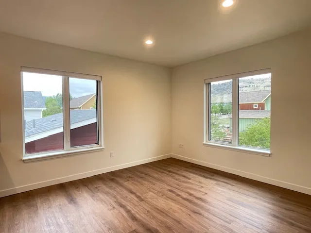 4461 West Court  - Livingroom area