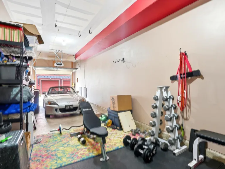 3684 Pinedale St - Garage