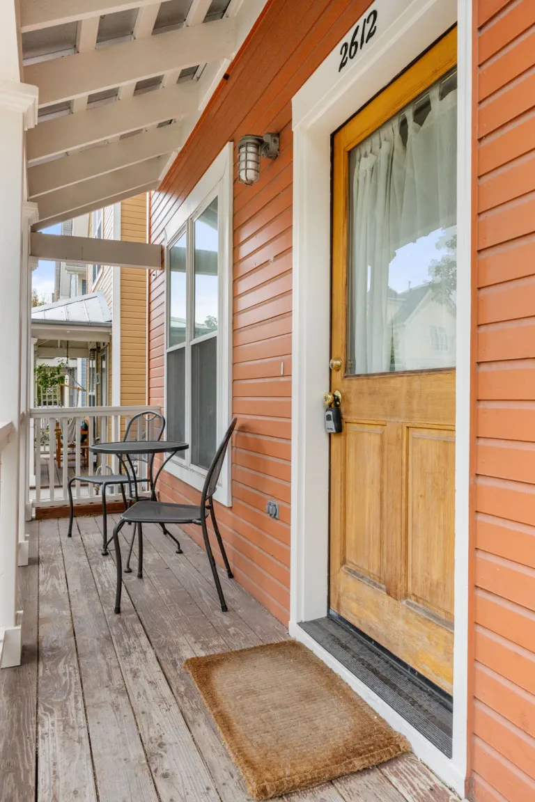 2612 Thornbird Pl - Porch