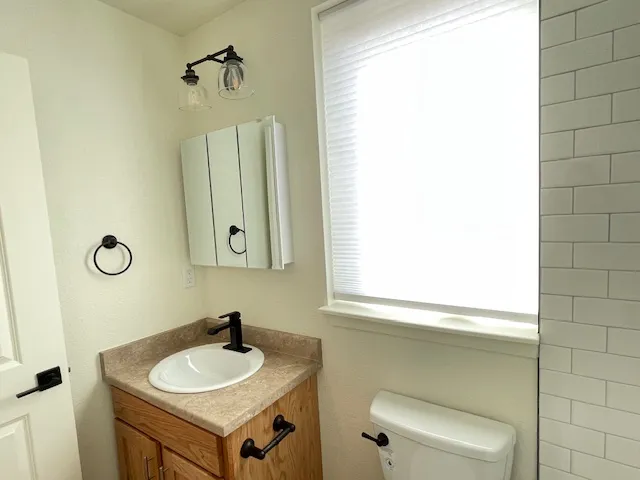 951 Cherry Ave B - Bathroom sink and toilet