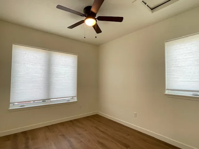 951 Cherry Ave B - Dining room