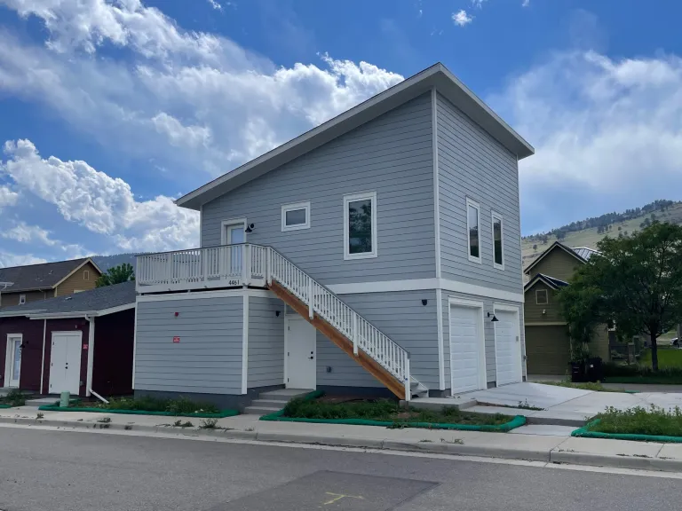 4461 West Ct - Side outside view