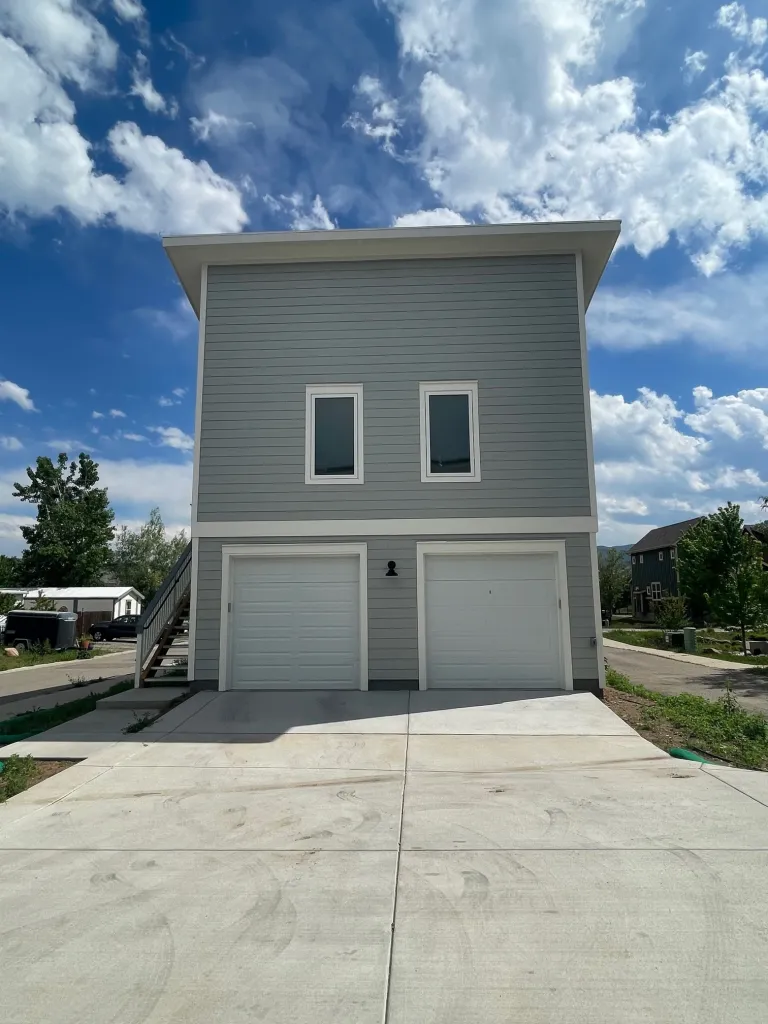 4461 West Ct - Front Garage