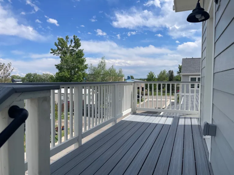 4461 West Ct - Outside stairs
