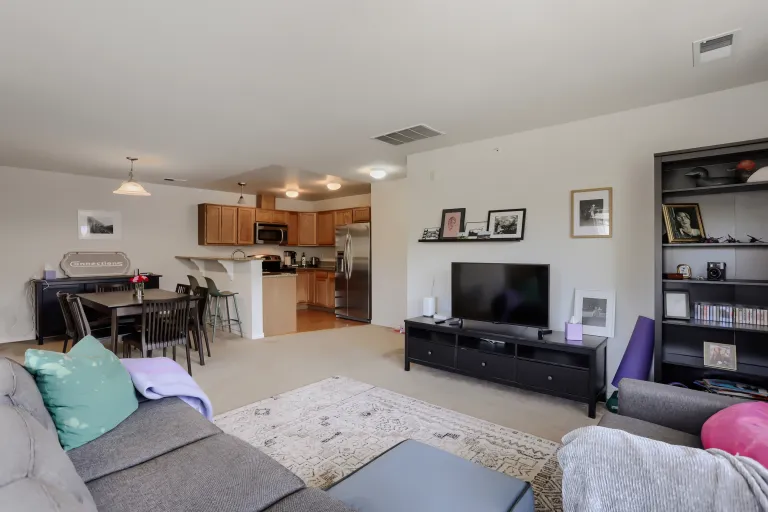 4185 47th St Unit G - Living Room