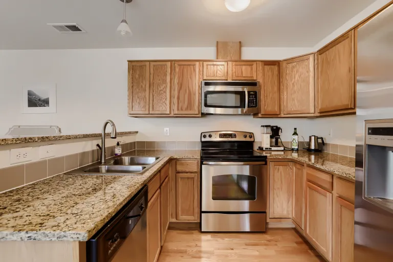 4185 47th St Unit G - Kitchen
