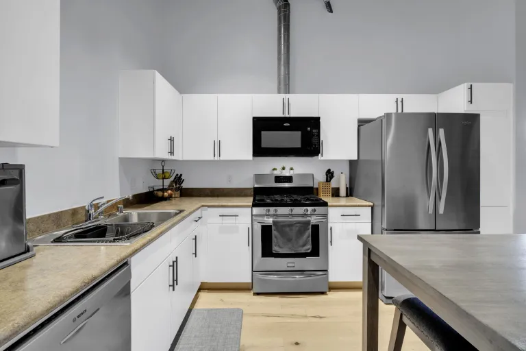 3601 Arapahoe Ave Unit 105 - Kitchen