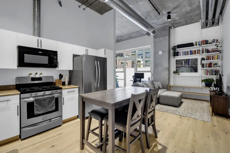 3601 Arapahoe Ave Unit 105 - Main space