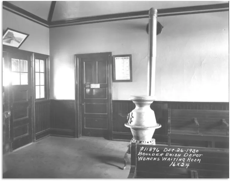 Women’s waiting room. 1930.