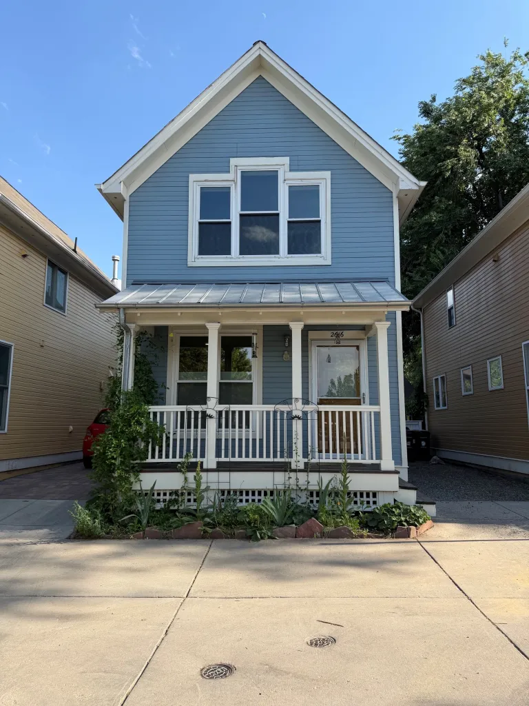 2616 Thornbird - Front