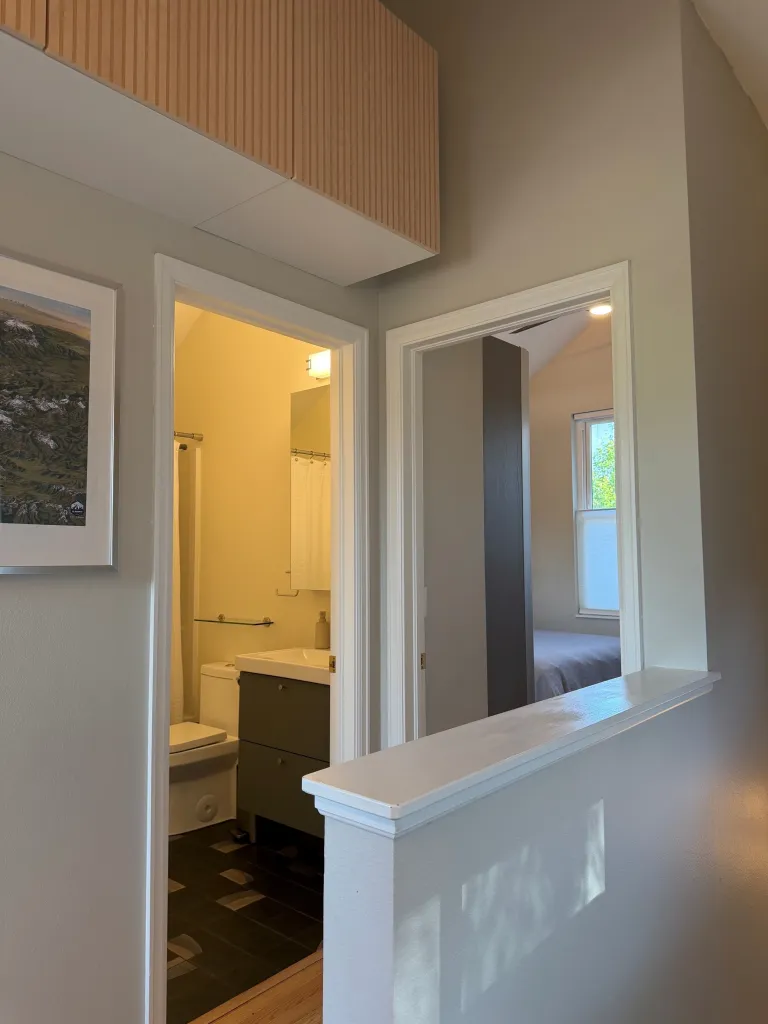 2616 Thornbird - Stair Landing