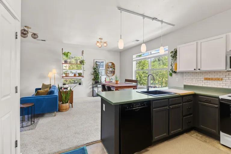 2630 Iris Avenue Unit A2 Kitchen