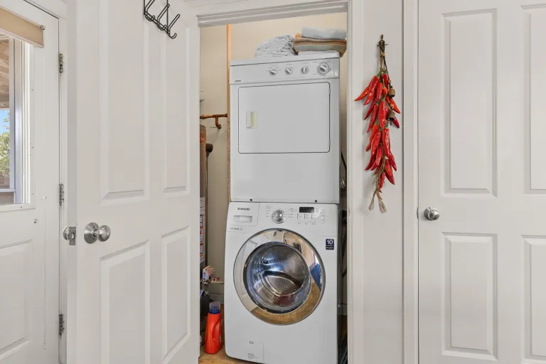 2630 Iris Avenue Unit A2 Washer and dryer