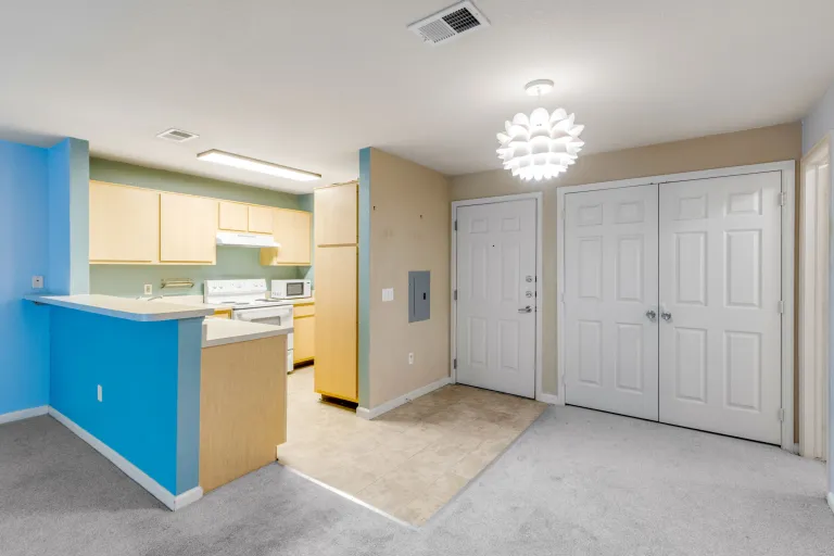 2510 Taft Dr Unit 308 kitchen