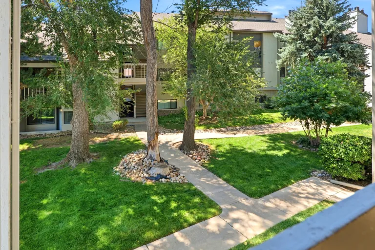 3525 28th St Unit 304 Sidewalk