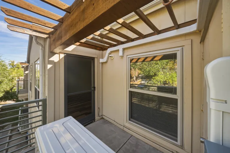 2510 Taft Dr 302 Overhang patio area
