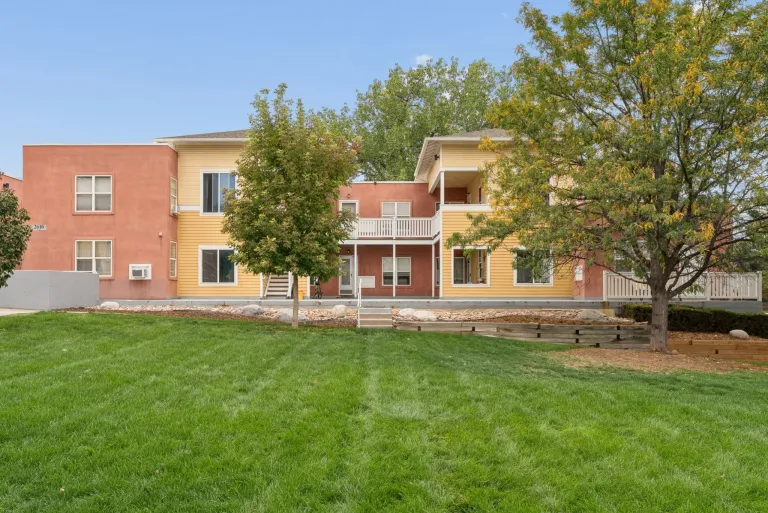 2610 Iris Avenue Unit 105 Front