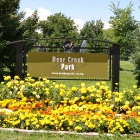 park sign and lawn