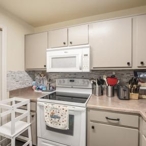 2510 Taft Unit 305 Kitchen stove counter tops obove