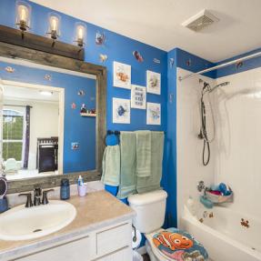 2510 Taft Unit 305 other bathroom