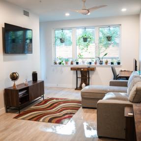3261 Airport Rd Unit D-105 Livingroom with window
