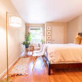 Bedroom bed