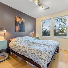 2910 Bluff St #111 Bedroom