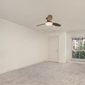 2510 Taft Drive #313 Livinroom