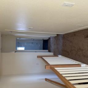 2152-2156 Violet - interior similar upstairs hallway