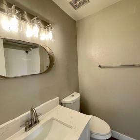 5540 Stonewall Pl 16 - Interior main hall bathroom