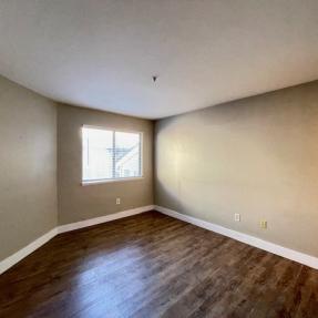 5540 Stonewall Pl 16 - Interior primary bedroom