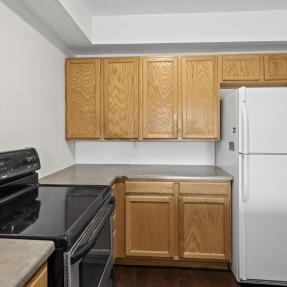 3380 Folsom #115 - Stove and fridge