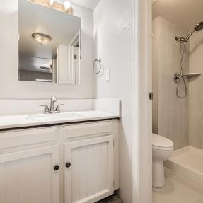 625 Manhattan Place #308 - Primary Bathroom