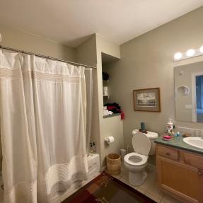 1400 Lee Hill 1-Bathroom 2