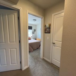 5048 Ralston I-Hallway