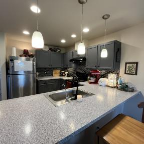 5048 Ralston I-Kitchen with counter bar