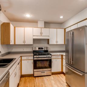 3840 Colorado Ave Kitchen 2