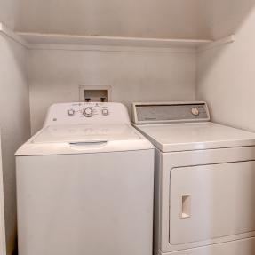 3840 Colorado Laundry