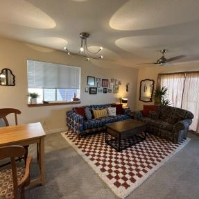 5048 Ralston I-Living Room and dining area
