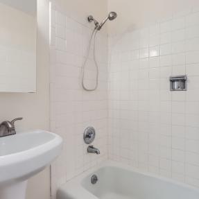 3345 Chisholm Trail 105 - 013 - Bathroom