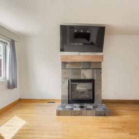 3355 Talisman CT C - 006 - Living Room