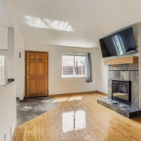 3355 Talisman CT C - 007 - Living Room
