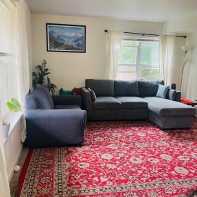 4573 Sunnyside Livingroom