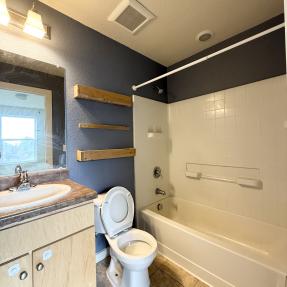 4606 16th Street #9 bathroom with a tub