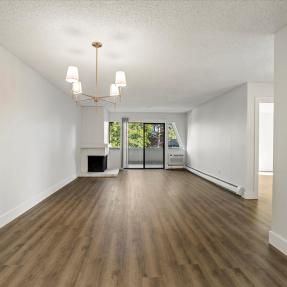 3120 Corona Trl L301 - View from entry way to living room