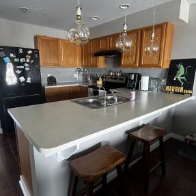 09 - 5048 Ralston K - Kitchen
