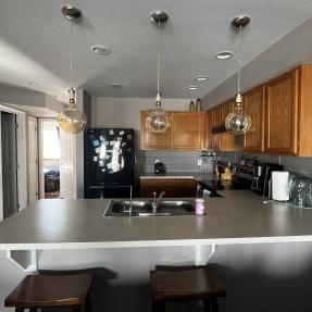 10 - 5048 Ralston K - Kitchen