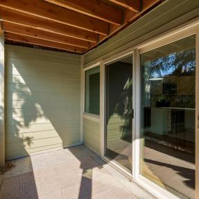 3335 Chisholm Trl 202 - Balcony