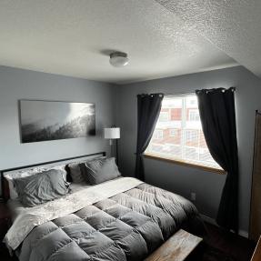 27 - 5048 Ralston K - Second bedroom